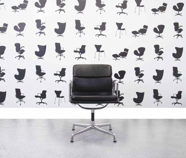 Refurbished Vitra Soft Pad EA208 - Black Leather - Chrome Frame - Corporate Spec