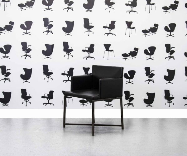 Refurbished Minotti Flynt Armchair by Rodolfo Dordoni - Black Leather - Corporate Spec 1