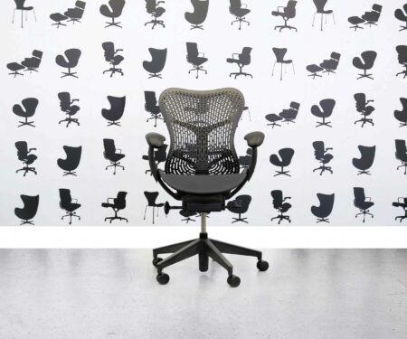 Refurbished Herman Miller Mirra 2 - Full Spec - Graphite Back - Grey Mesh Seat