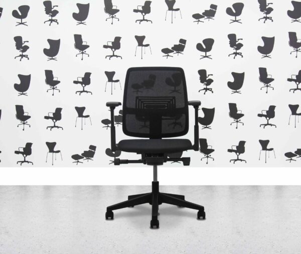 Refurbished Haworth Lively 3D with Lumbar Support - Black - Corporate Spec