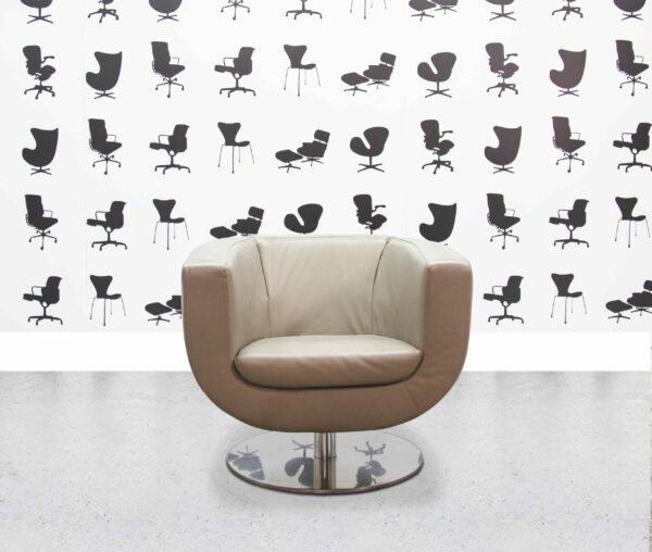 Refurbished B&B Italia Tulip Armchair - Alpha371 Cream Leather - Corporate Spec