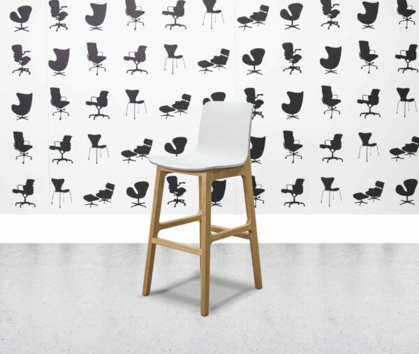 refurbished elite bill bar stool white shell seat