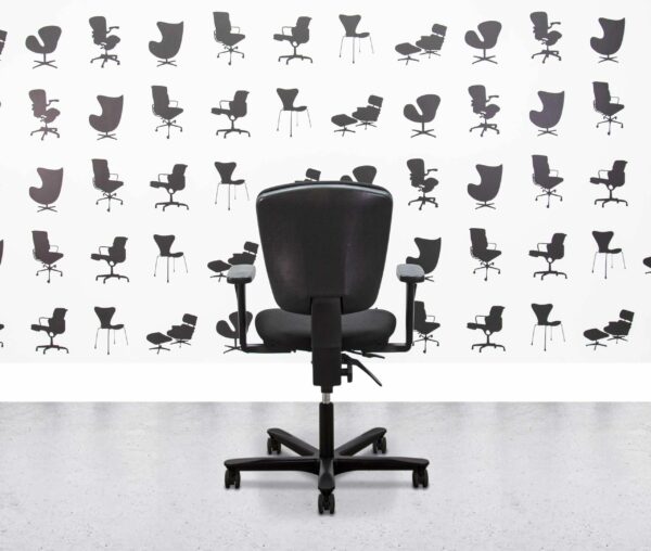 refurbished efg teamspirit task chair black