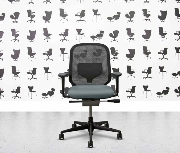 refurbished vitra medapal mesh back black frame paseo