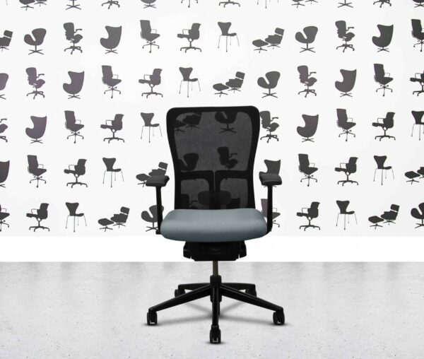 refurbished haworth zody desk chair black frame fixed arms ocean (copy)