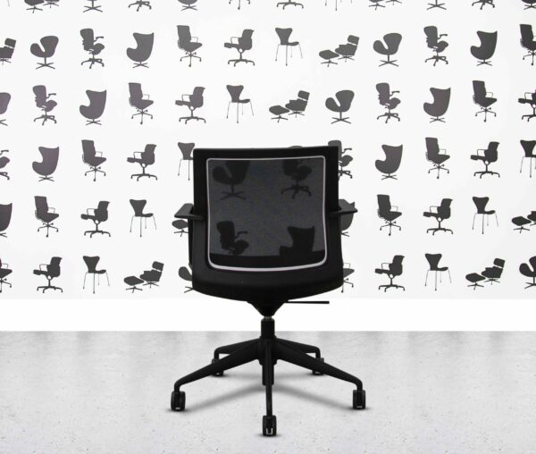 refurbished orangebox wd lwa meeting chair all black