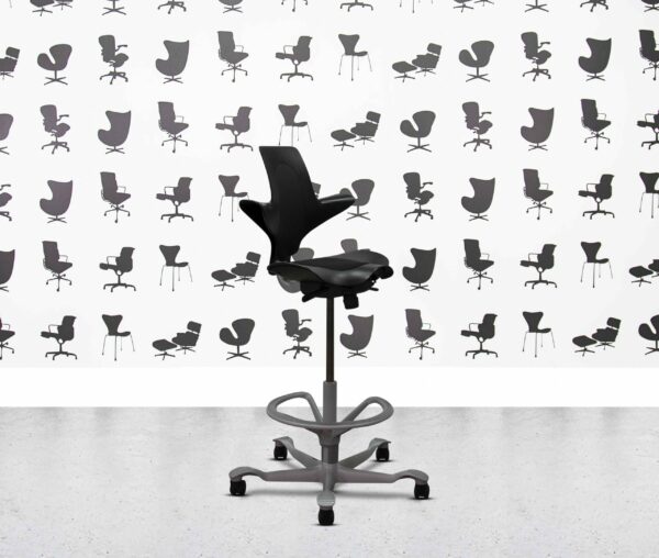 refurbished hag capisco puls 8010 stool black