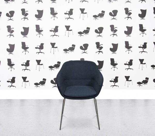 Refurbished Brunner Crona Lounge Chair - Blue Fabric