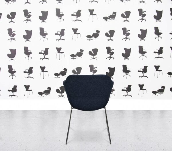 Refurbished Brunner Crona Lounge Chair - Blue Fabric