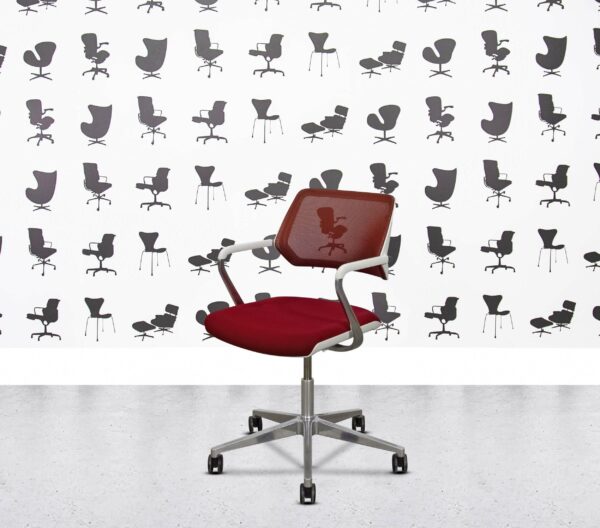 Refurbished Steelcase QiVi - Polished Aluminium - Red