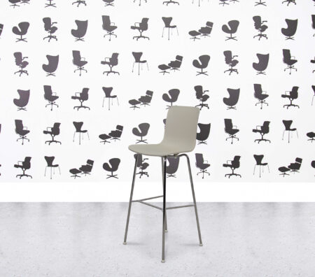 Refurbished Vitra HAL Stool High - White Shell