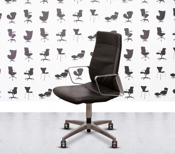 Refurbished Interstuhl Vintage IS5 Conference Chair - Black Leather