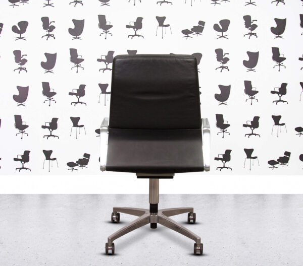 Refurbished Interstuhl Vintage IS5 Conference Chair - Black Leather