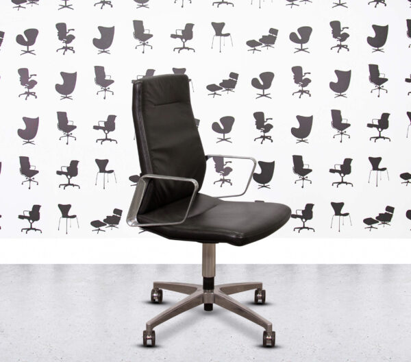 Refurbished Interstuhl Vintage IS5 Conference Chair - Black Leather