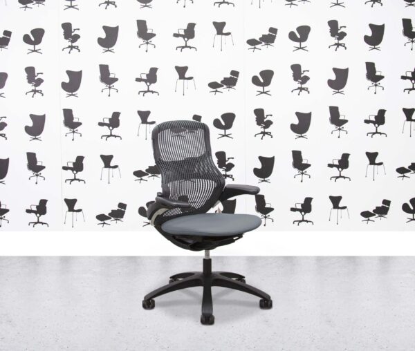 Refurbished Knoll Generation - Black Mesh - Paseo